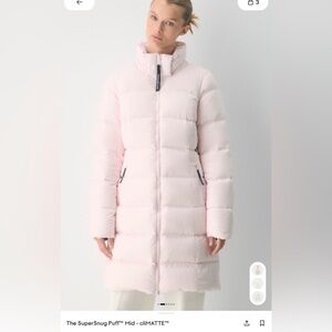 Aritzia Super Snug Super Puff in Mochi Pink
